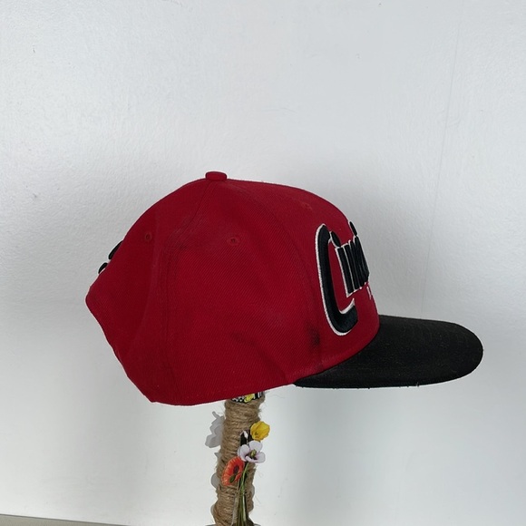 New Era Cincinnati Reds baseball cap men's OSFM red snapback embroidered hat - Picture 3 of 8